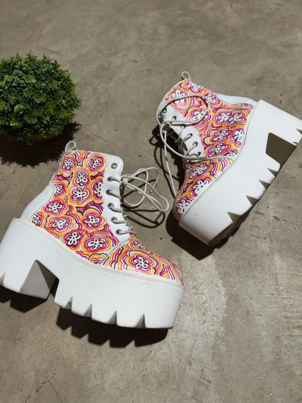 Handmade Chunky Groovy Hippie Platform Boots Women Size 6 Funky Chonky 70s White